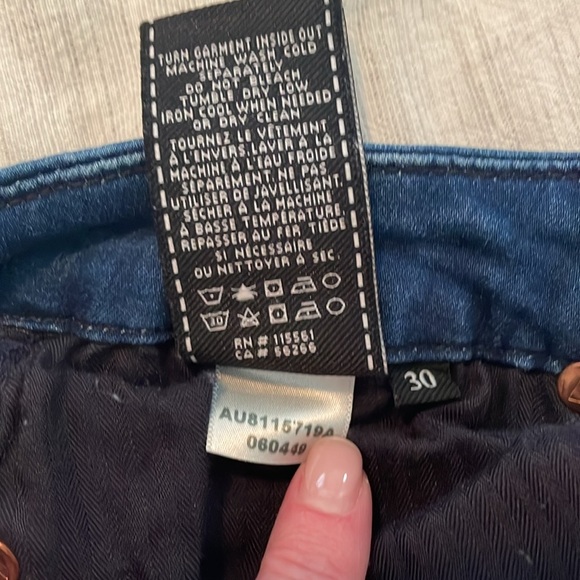 7 for All Mankind kimmie cropped jeans - Picture 6 of 13